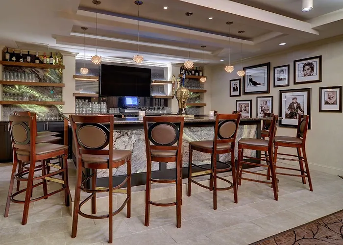 Best Lancaster Resort Hotels Await